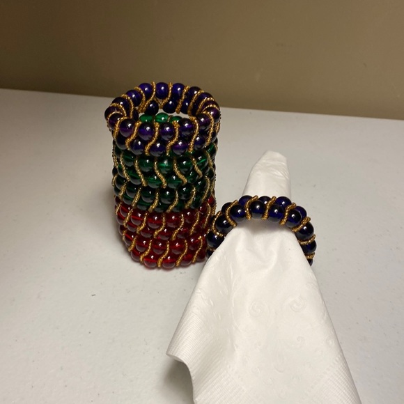 Pier 1 Holiday Beaded Napkin Rings - Picture 1 of 3